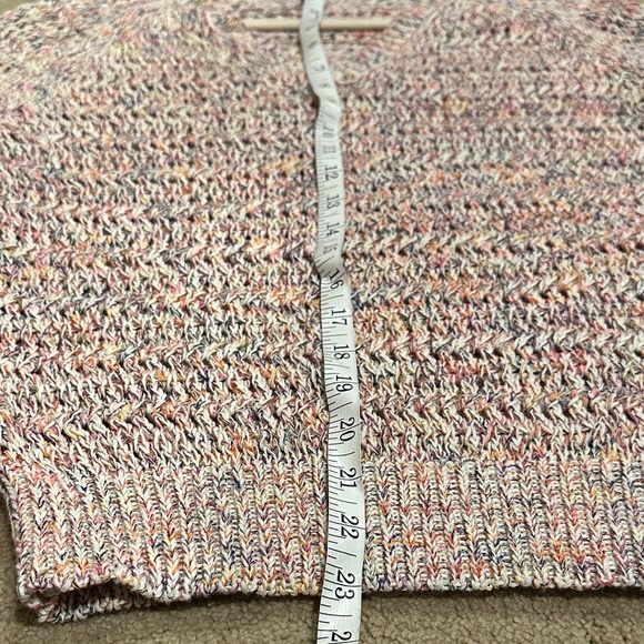 Like New! White House Black Market Colorful Knit Top - Picture 5 of 7